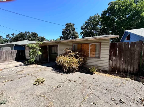 3660 Buckeye St, Clearlake, CA 95422