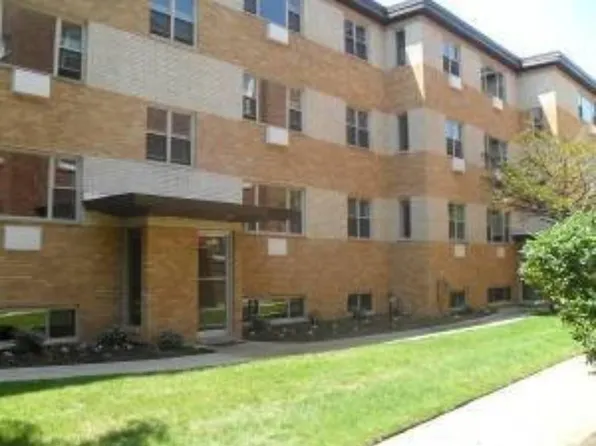 6970 N Ridge Blvd #303, Chicago, IL 60645