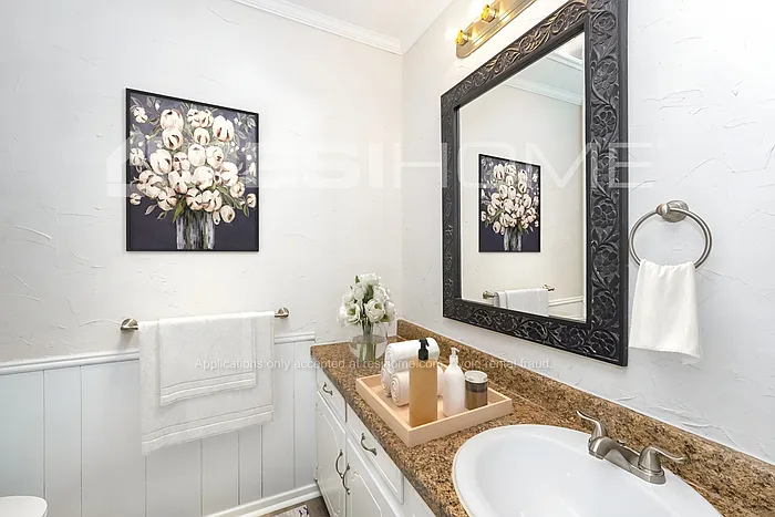 5339 Kemper Pl — Photo 12