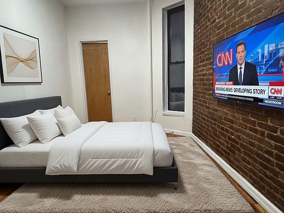 4th image of 428 E 81st St APT 3C