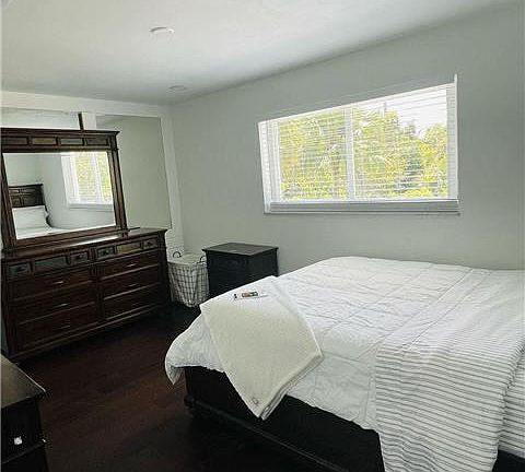 5th image of 3032 Collin Dr