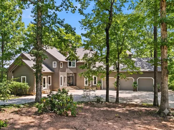 233 Stable Gate Dr, Campobello, SC 29322