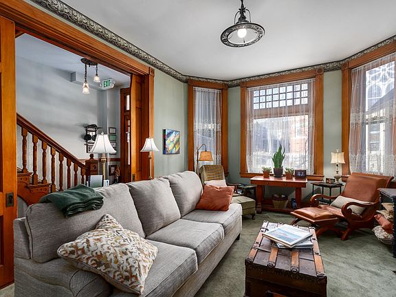 2nd image of 320 Market St