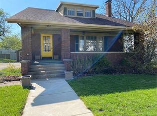 950 10th St, Charleston, IL 61920