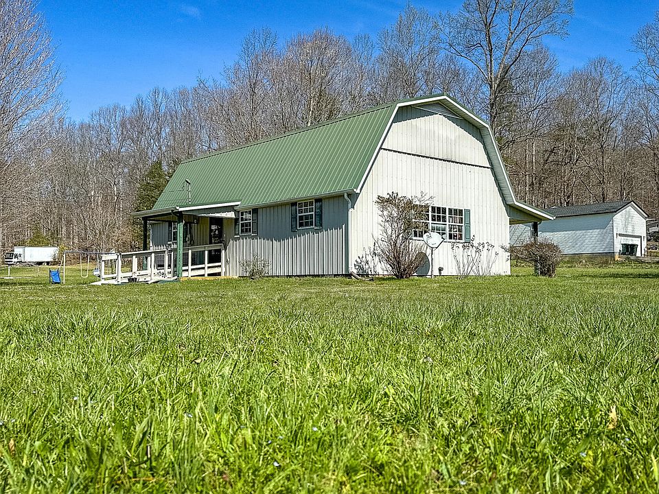 1st image of 106 Hallborough Dr