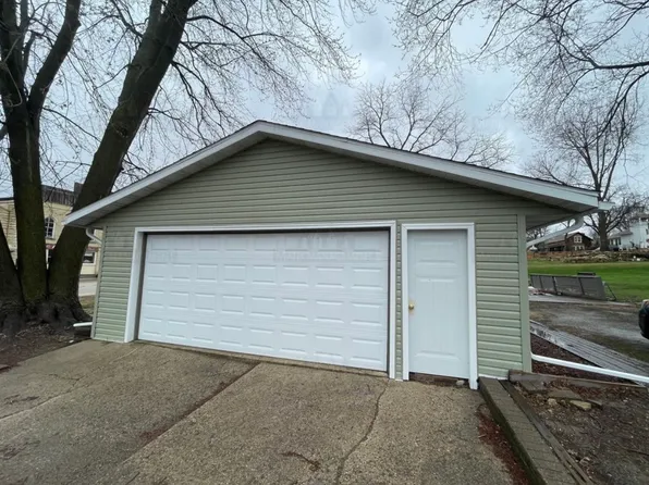 16 5th St W #1, Mantorville, MN 55955