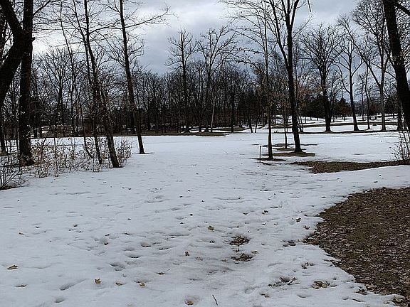 Hole 16 on golf course