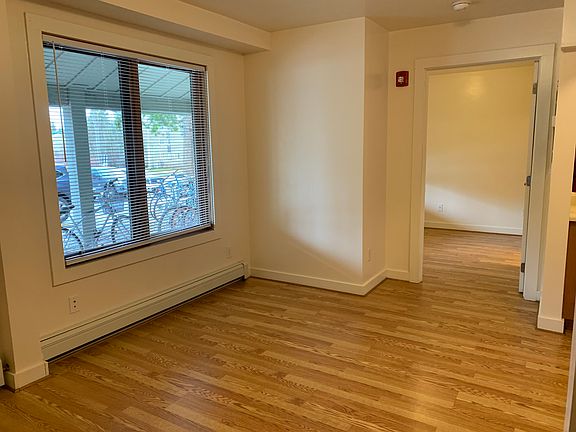 2nd image of 520 Galena St Suite 103