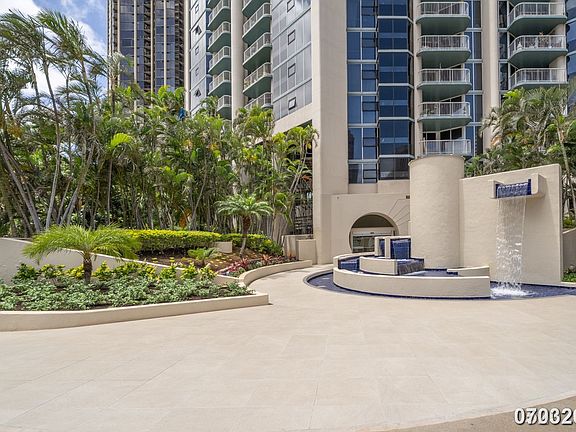2nd image of 1212 Nuuanu Ave APT 3903