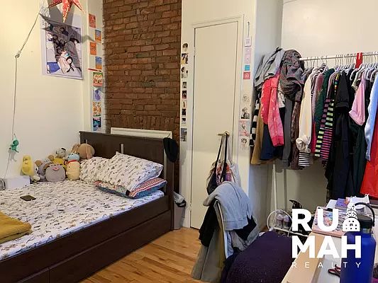 5th image of 242 Melrose St #20
