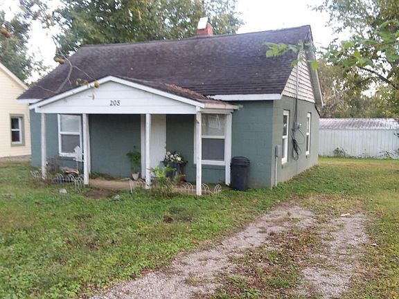 8th st front side house