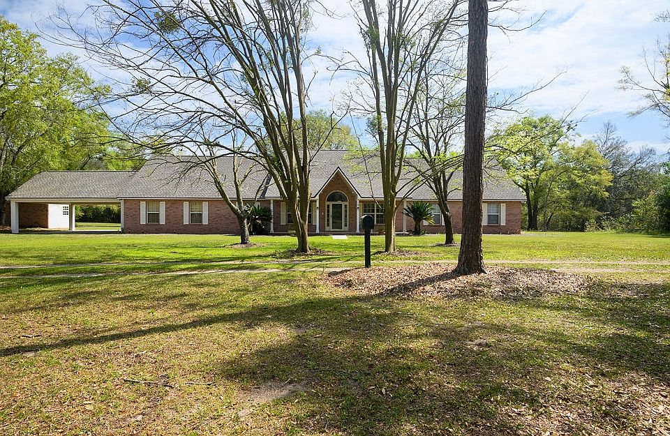 1st image of 506 NE County Road 354