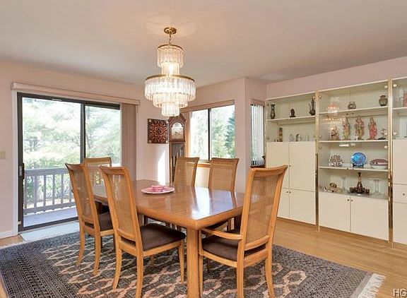 4th image of 10 Vista Ct