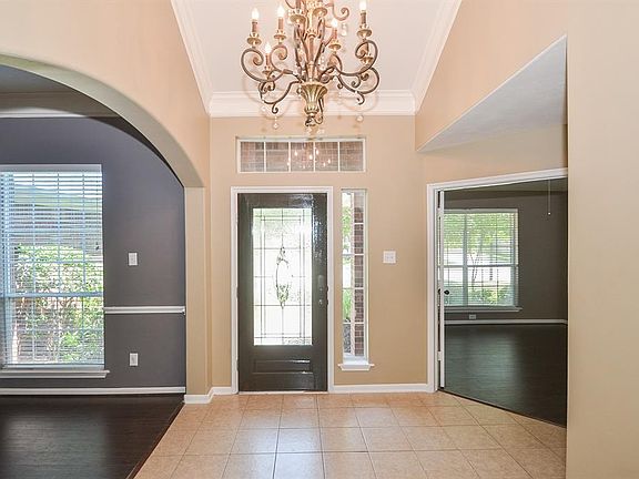 3rd image of 11715 Mesa Creek Ln