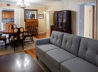 1099 22nd St NW APT 302, Washington, DC 20037