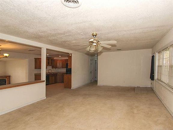 5th image of 705 S Garfield Ave