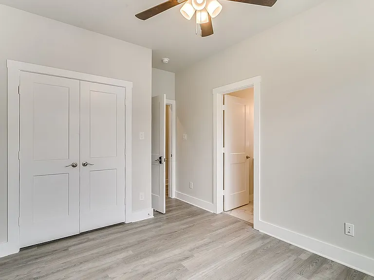 3210 Forest Park Blvd — Photo 34