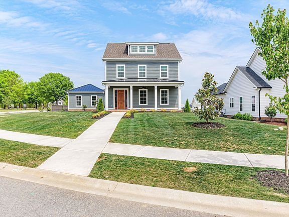 2nd image of 3106 Rosewood Drive