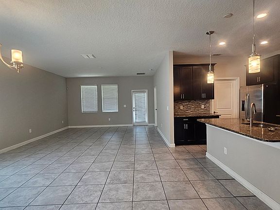 3rd image of 9713 Pecan Hickory Way