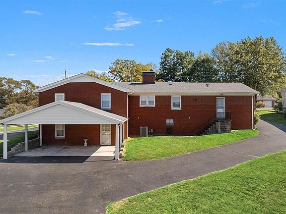 2nd image of 107 Adairland Ct