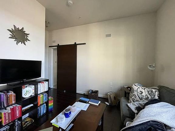 2nd image of 2727 Merrilee Dr