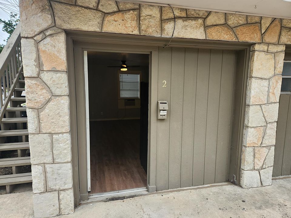 1st image of 203 E Rosewood Ave #2
