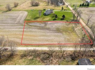 Schrepfer Rd, Howell, MI 48855