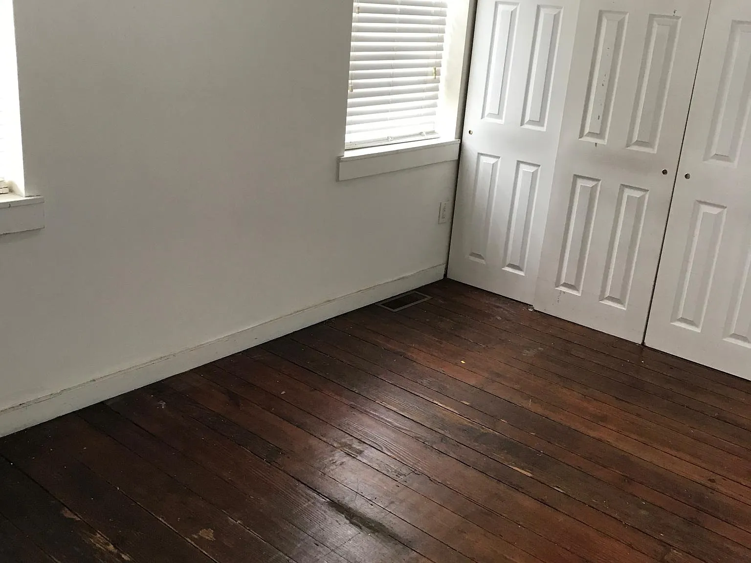 2 bed, 1000 sqft, $2,200 — Photo 4