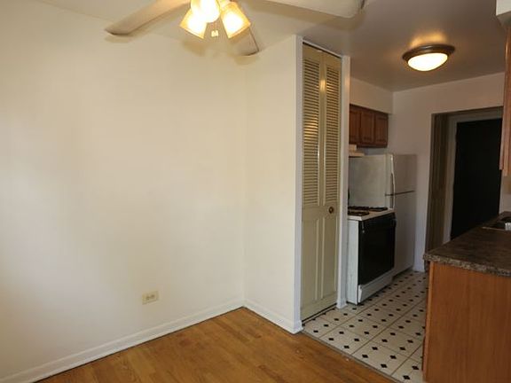 5th image of 3160 N Cambridge Ave APT 503