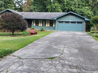 4036 White Oak Ln SW, Lilburn, GA 30047