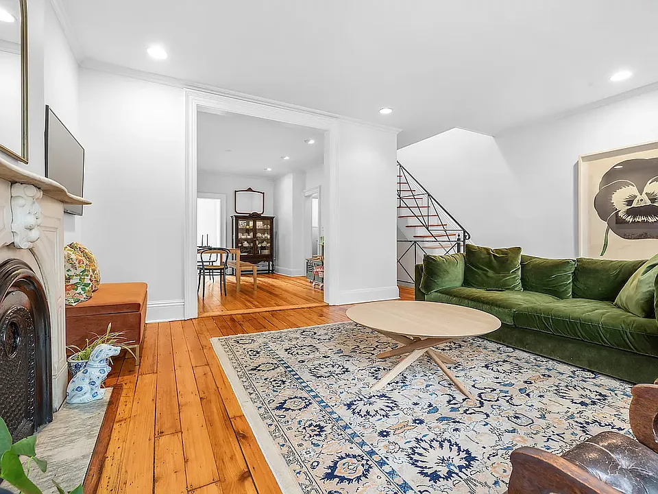 157 Luquer St #2