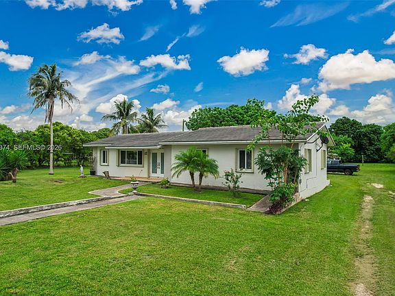 3rd image of 20890 SW 236th St