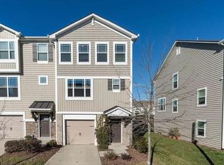 9 Prairie View Ct, Durham, NC 27703
