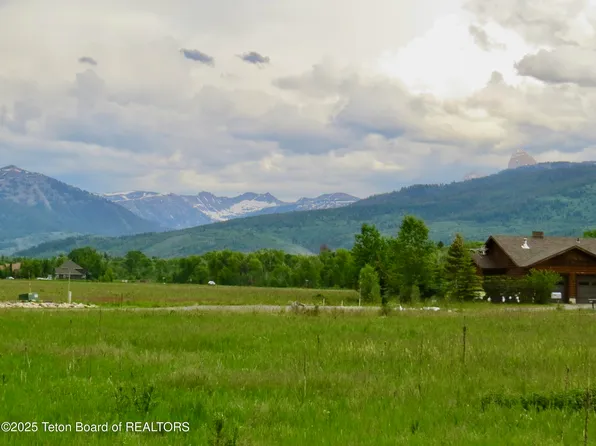 1443 Mariposa Ct, Driggs, ID 83422