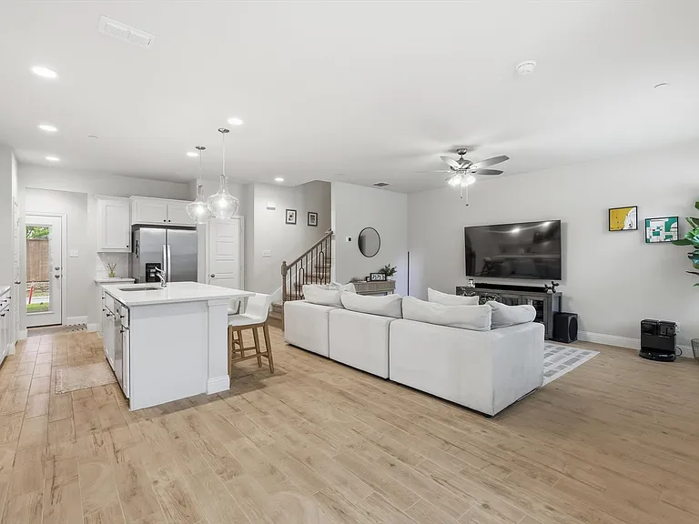 6132 Bursey Rd — Photo 10