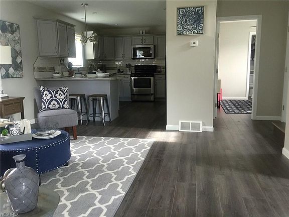 3rd image of 316 7th St NW
