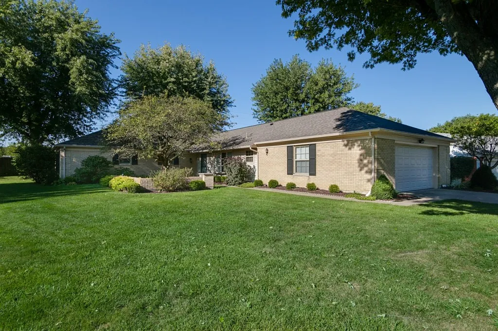 4268 Glenayre Dr photo 1