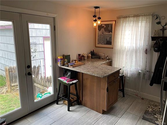 3rd image of 508 Duane Dr