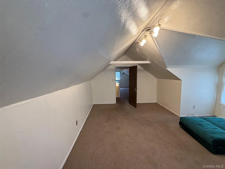 730 Cottage St — Photo 23