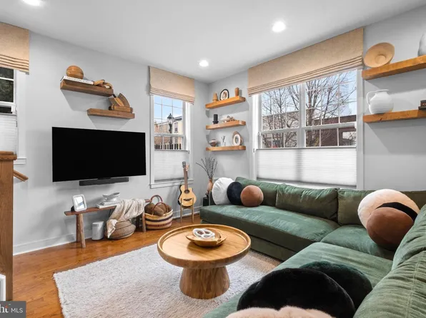 2514 South St, Philadelphia, PA 19146