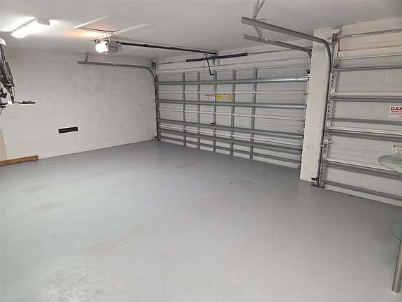 2nd image of 383 Berenger Walk