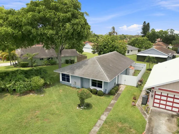 1470 Summit Run Circle, West Palm Beach, FL 33415