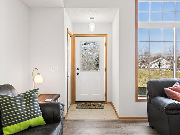 3rd image of 1651 Riverwood Dr #115