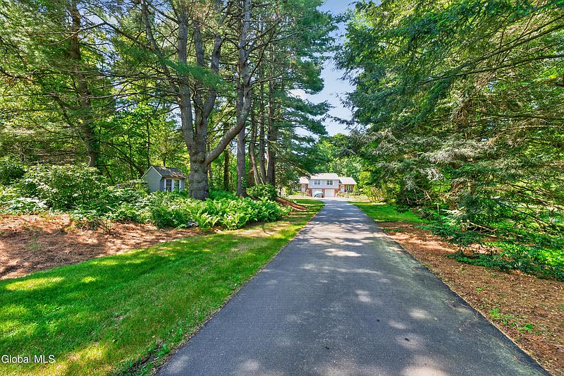 2nd image of 152 Woodin Road