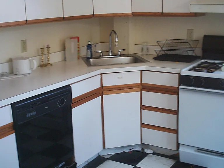 80 Linden St — Photo 8