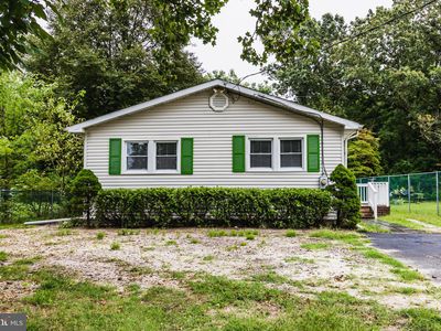 583 N 6th St, Vineland, NJ, 08360