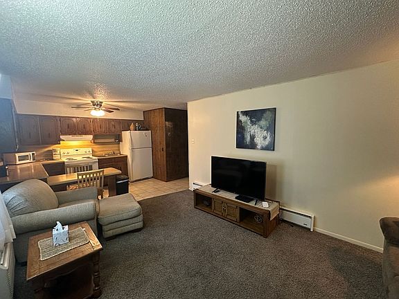 2nd image of 901 N Park Ave #10