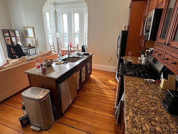 4th image of 135 Hillside St #1B