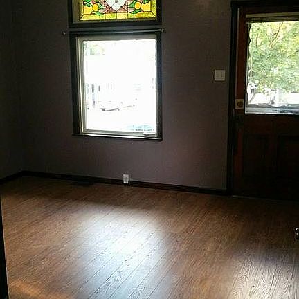 4th image of 3010 Delmar Ave
