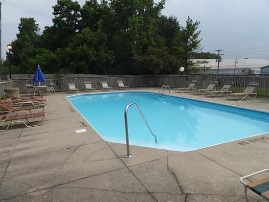 3rd image of 4632 Barrington Club Dr